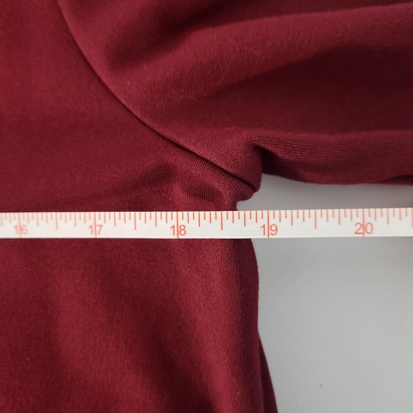 J.Jill Burgundy 3/4 Sleeve Top with Pockets, Size Medium - Picture 5 of 6